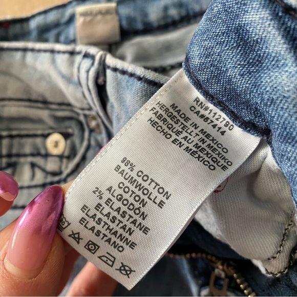 True Religion Womens Light Wash Distressed Contrast Stitched Jeans Size 26 - Picture 4 of 7